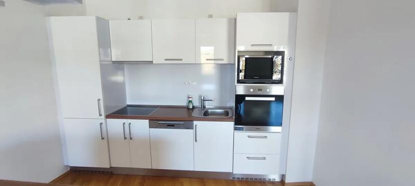 Pronájem bytu 3+kk, Ostrava, Biskupská, 101 m2