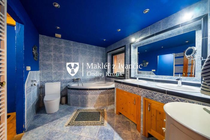 Prodej rodinného domu, Ivančice, Jana Schwarze, 178 m2