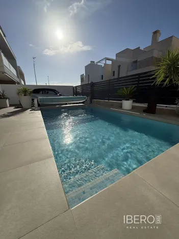 Prodej rodinného domu, Los Montesinos, Španělsko, 120 m2