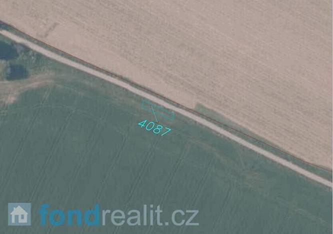 Prodej pozemku, Jindřichův Hradec, 2407 m2