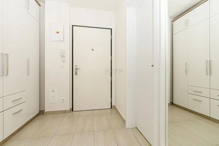 Pronájem bytu 1+kk, Praha - Vysočany, Strnadových, 33 m2