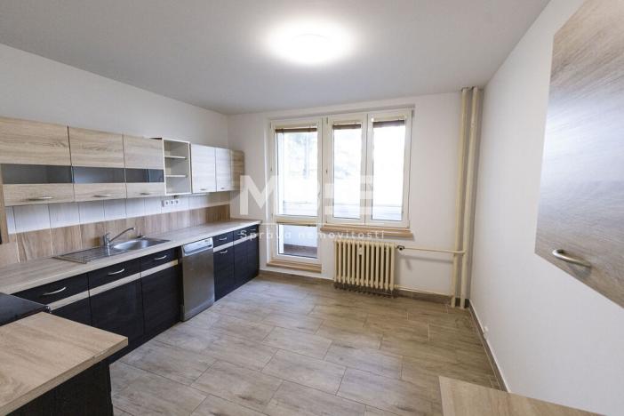 Pronájem bytu 2+1, Orlová - Lutyně, Okružní, 65 m2