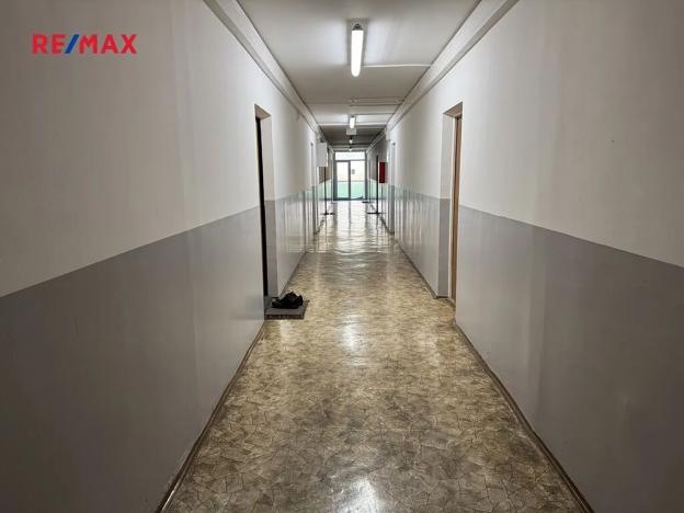 Pronájem bytu 2+kk, Kladno, Holandská, 40 m2