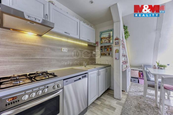 Prodej bytu 2+1, Cheb, Dlouhá, 86 m2