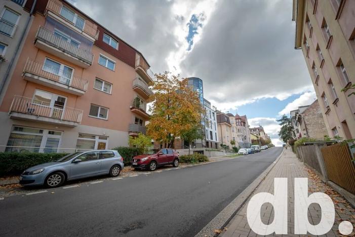 Pronájem bytu 3+kk, Karlovy Vary, Rumunská, 76 m2
