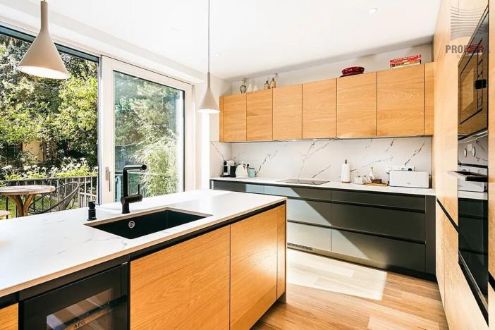 Prodej kanceláře, Brno, Obecní, 287 m2