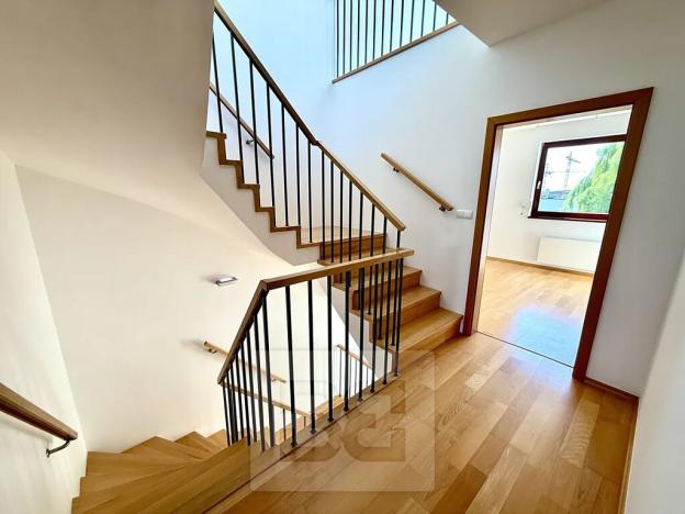 Pronájem rodinného domu, Praha - Jinonice, U panské zahrady, 302 m2