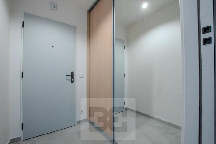 Pronájem bytu 2+kk, Praha - Libeň, Na Okrouhlíku, 52 m2