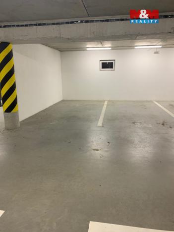 Pronájem garážového stání, Plzeň, U Velkého rybníka, 25 m2