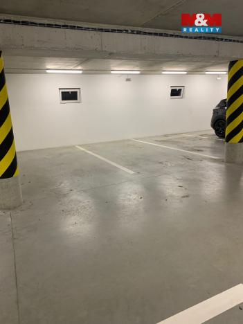 Pronájem garážového stání, Plzeň - Bolevec, U Velkého rybníka, 25 m2