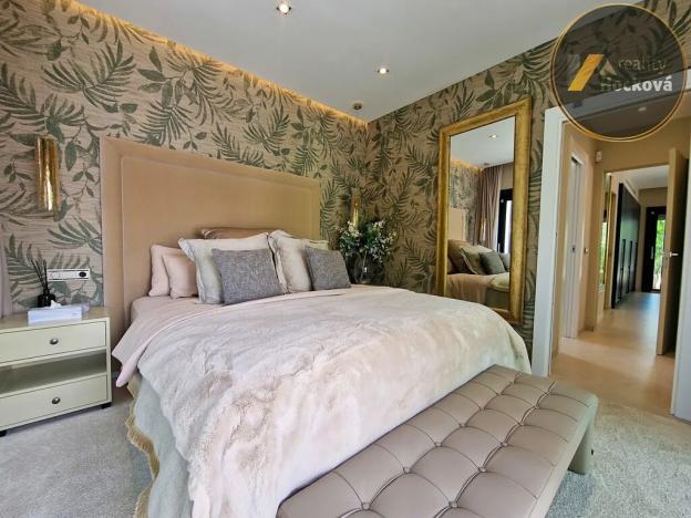 Prodej vily, Marbella, Španělsko, 552 m2