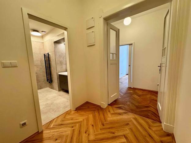 Pronájem bytu 2+kk, Praha - Karlín, Urxova, 50 m2