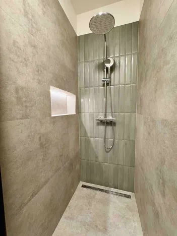 Pronájem bytu 2+kk, Praha - Karlín, Urxova, 50 m2