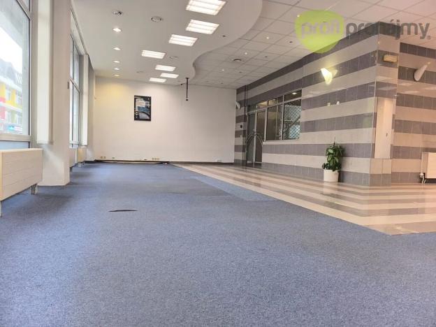 Pronájem obchodního prostoru, Vyškov, Dobrovského, 288 m2