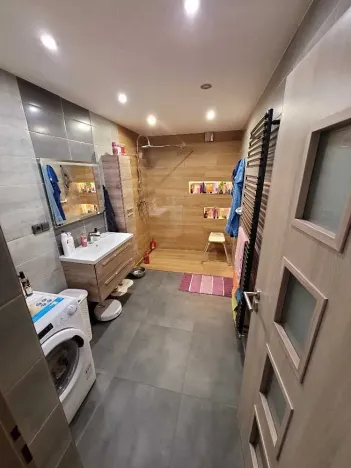 Dražba rodinného domu, Hobšovice, 178 m2