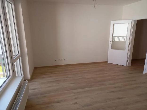 Pronájem bytu 1+kk, Praha - Černý Most, Dobrovolného, 32 m2