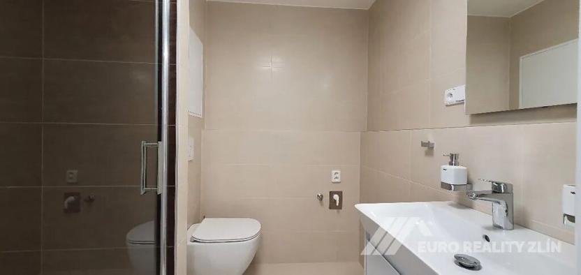 Pronájem bytu 1+kk, Zlín, Boněcký rybník, 38 m2