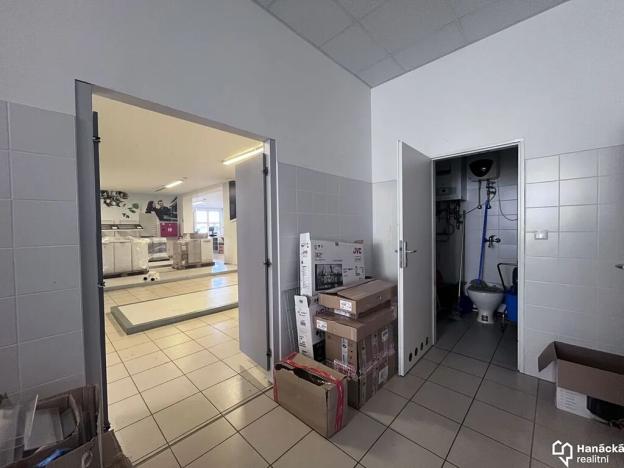 Pronájem obchodního prostoru, Uničov, Šumperská, 450 m2