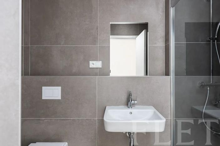 Pronájem bytu 1+kk, Praha - Karlín, Křižíkova, 36 m2