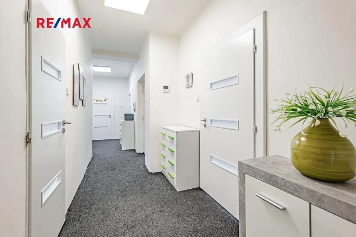 Prodej vily, České Velenice, Komenského, 247 m2