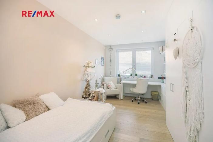 Prodej atypického bytu, Pardubice, Nerudova, 160 m2