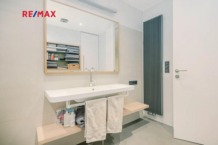 Prodej atypického bytu, Pardubice, Nerudova, 160 m2