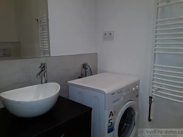 Pronájem bytu 1+kk, Tábor, Jordánská, 26 m2