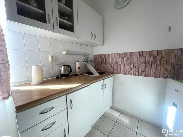 Pronájem bytu 1+kk, Olomouc, Dobnerova, 25 m2