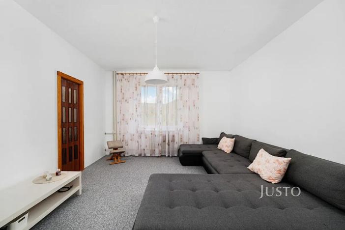 Pronájem bytu 2+1, Adamov, Komenského, 53 m2