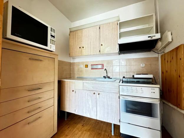 Prodej bytu 2+kk, Jince, Zborovská, 45 m2