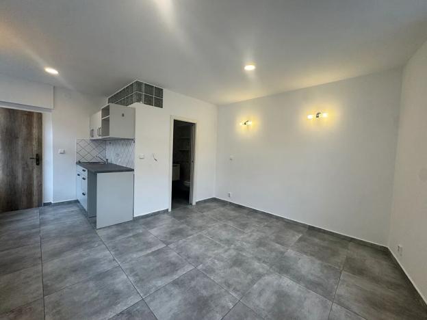 Pronájem bytu 1+kk, Příbram, Husova, 27 m2