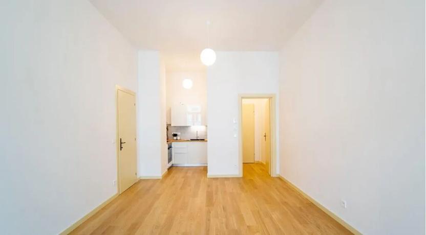 Pronájem kanceláře, Praha - Nové Město, U půjčovny, 46 m2