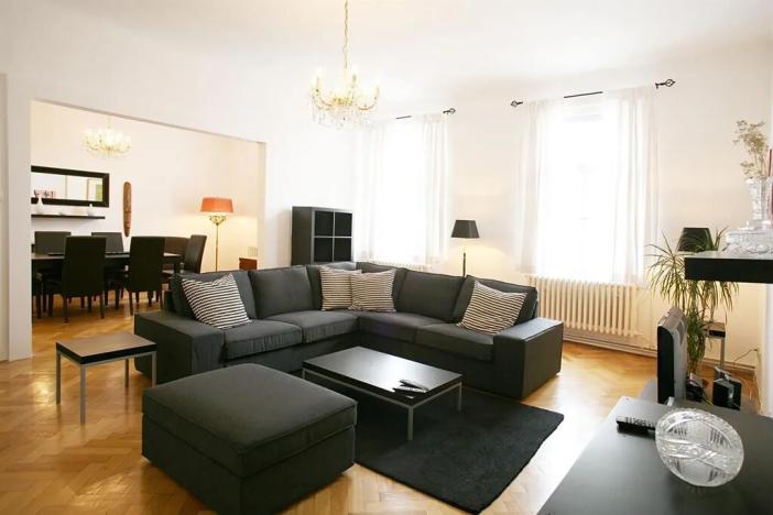 Pronájem bytu 4+1, Praha - Nové Město, Biskupská, 132 m2