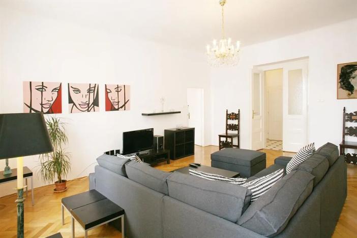 Pronájem bytu 4+1, Praha - Nové Město, Biskupská, 132 m2