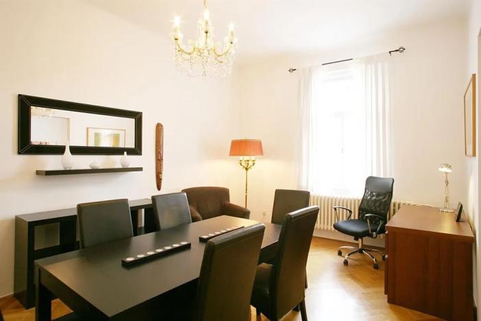 Pronájem bytu 4+1, Praha - Nové Město, Biskupská, 132 m2