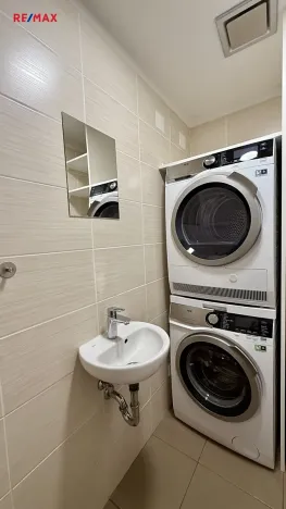 Pronájem bytu 3+kk, Praha - Lysolaje, Lysolajské údolí, 70 m2