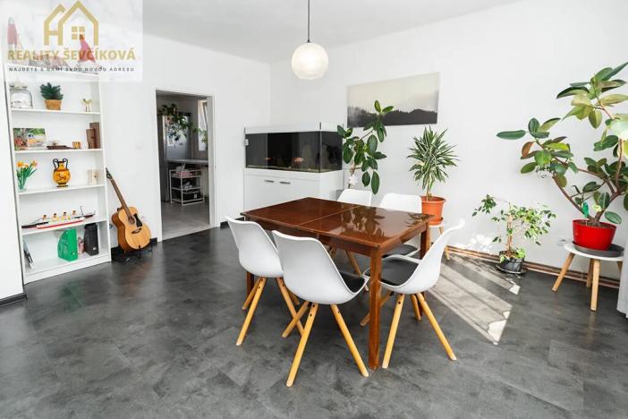 Prodej rodinného domu, Nechanice, 180 m2