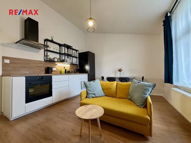 Pronájem bytu 2+kk, Praha - Nusle, Sinkulova, 39 m2