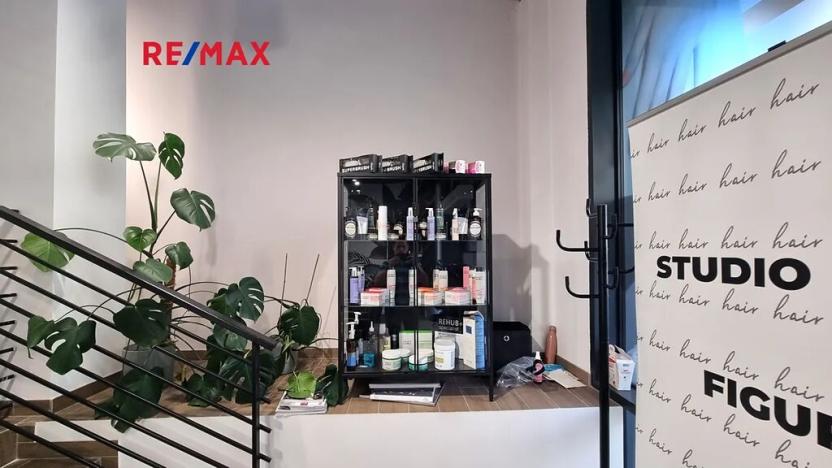 Pronájem obchodního prostoru, Praha - Karlín, Sokolovská, 165 m2