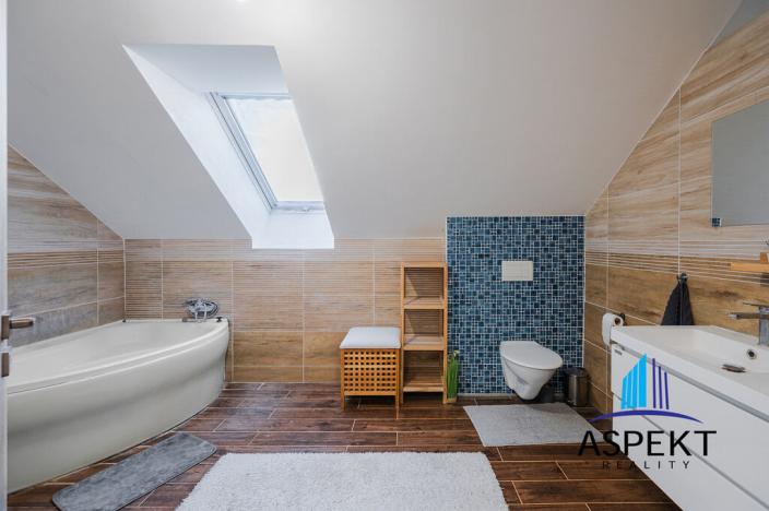 Prodej rodinného domu, Neumětely, V Chaloupkách, 220 m2