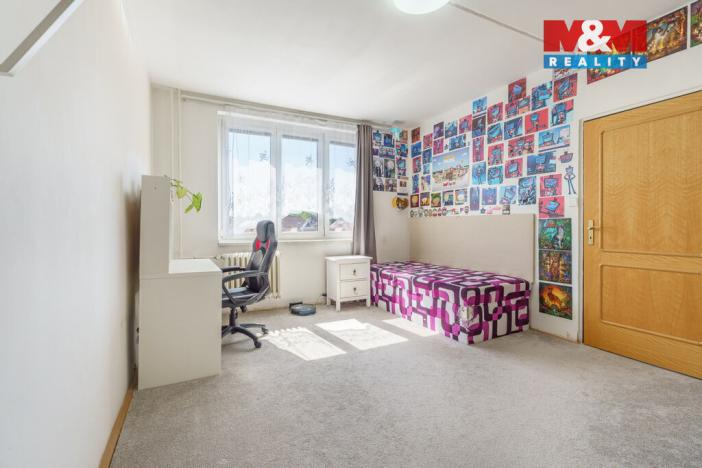 Prodej bytu 3+1, Karlovy Vary - Stará Role, Dvořákova, 83 m2