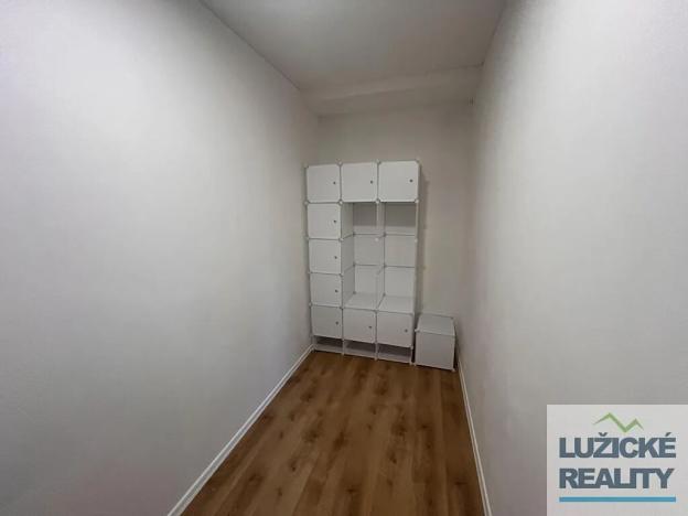Pronájem bytu 1+kk, Česká Kamenice, Nádražní, 28 m2