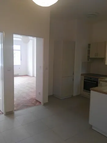 Pronájem bytu 2+kk, Praha - Vršovice, Petrohradská, 57 m2