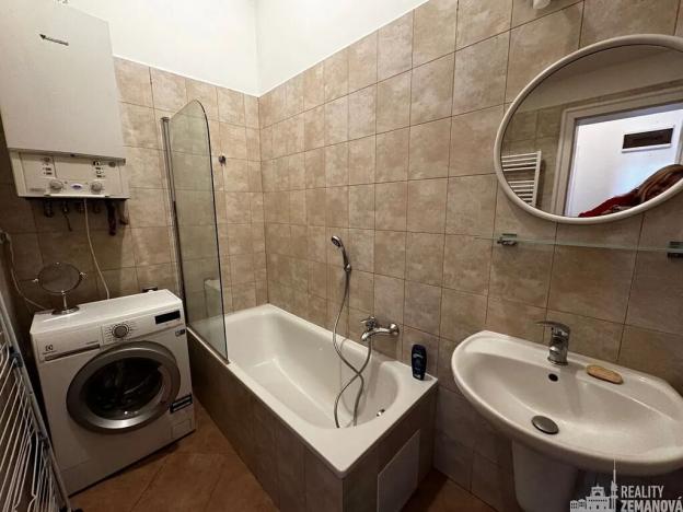 Pronájem bytu 3+1, Praha - Nové Město, Štěpánská, 90 m2