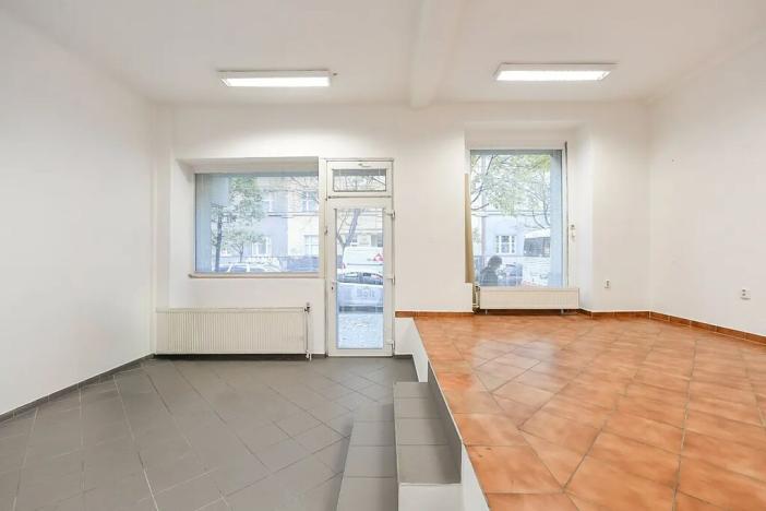 Pronájem kanceláře, Praha - Vršovice, Petrohradská, 50 m2