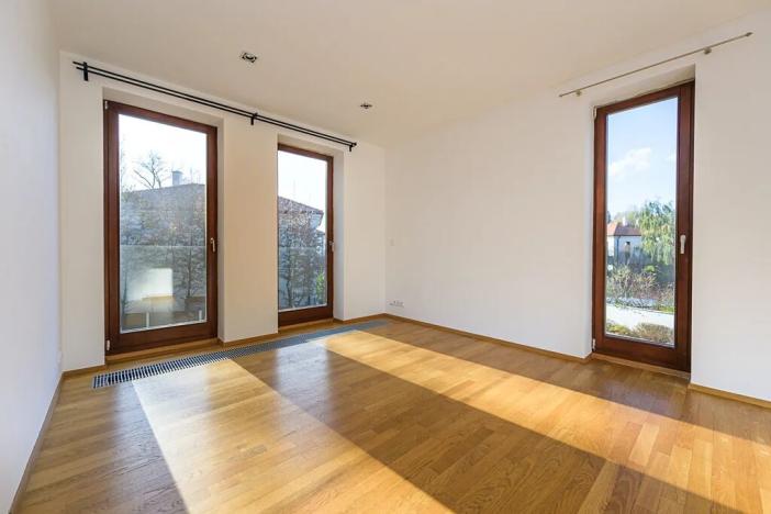 Pronájem vily, Statenice, 180 m2