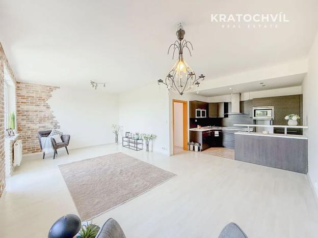 Prodej bytu 2+kk, Vestec, U Strouhy, 66 m2