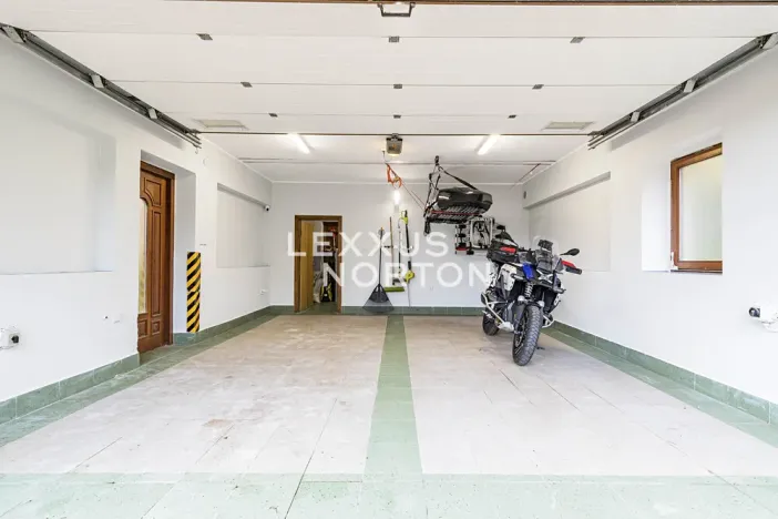 Prodej rodinného domu, Benešov, 264 m2