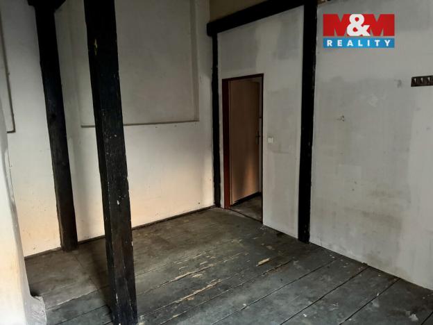 Pronájem výrobních prostor, Hostomice, Tyršovo náměstí, 220 m2