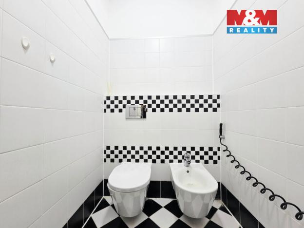 Prodej bytu 3+1, Praha - Dejvice, Mydlářka, 105 m2